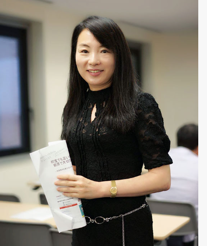 浅井佐知子先生のプロフィール写真